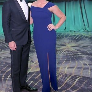 Absolutely stunning Vince Camuto. Royal blue and extremely elegant.